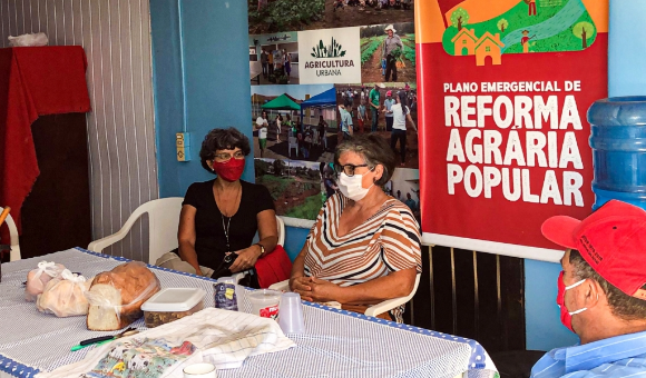 Professora Liliam visita o Armazém do Campo Cascavel e pede incentivo a orgânicos