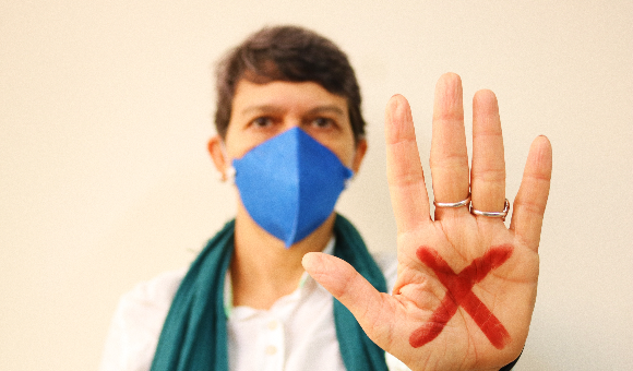 Professora Liliam pede que Prefeitura divulgue a Campanha Sinal Vermelho em Cascavel