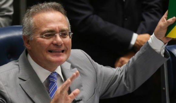 Em crítica a Bolsonaro, Renan fala que Congresso deve parar de bater “palma para doido”.