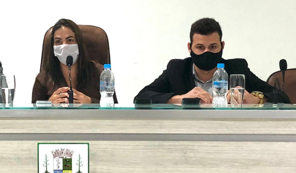 Câmara de Vereadores de Retirolândia aprova  emenda dos Vereadores (as) do PT  Nayara de Dió e  Hugo do Economia à Lei Orgânica Municipal.