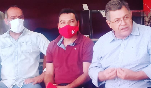 DEPUTADO ESTADUAL EMÍDIO DE SOUZA VISITA A MILITÂNCIA PETISTA DE TABOÃO DA SERRA