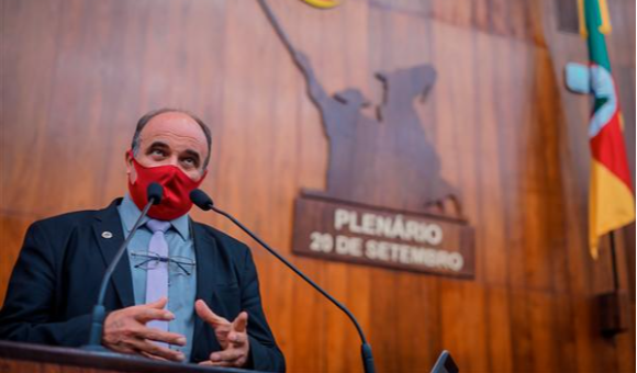 PROJETO REGULAMENTA EXIGÊNCIA DE PROVA DE VACINAÇÃO CONTRA A COVID-19 PARA ACESSO A ESPAÇOS PÚBLICOS E PRIVADOS
