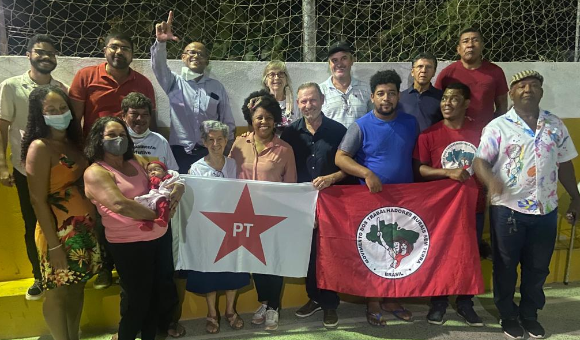 PT Aracruz realiza reunião com presidenta do PT-ES e ex-prefeito de Vitória