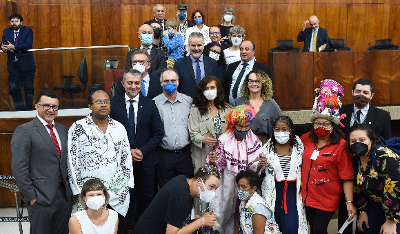 Zé Nunes destaca os 30 anos da Lei Gaúcha da Reforma Psiquiátrica no Grande Expediente