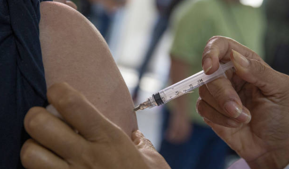 VACINAS CONTRA COVID SALVARAM 20 MILHÕES DE VIDAS!