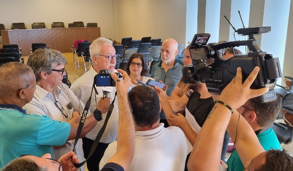 PT apresenta para imprensa plano Participa São Carlos