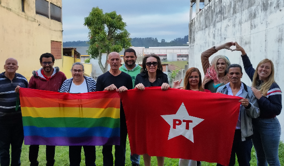 PT Cajamar recebe mulheres trans para debater organização partidária e o futuro do município