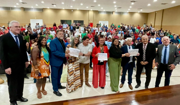 Secretaria-Geral entrega Caderno de Respostas ao Projeto 50+50 no aniversário da Transamazônica e da BR