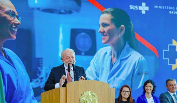 Lula relança programa “Agora Tem Especialistas” para reduzir filas no SUS com apoio da rede privada