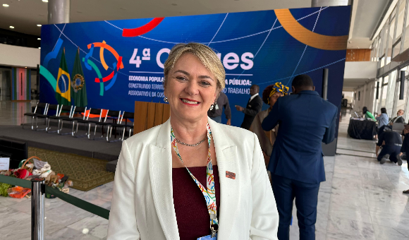 Luciane participa da Conferência Nacional de Economia Popular e Solidária em Brasília