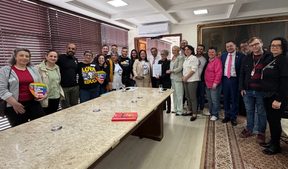 Projeto de Luciane propõe criação do Conselho Estadual LGBTQIA+ em SC