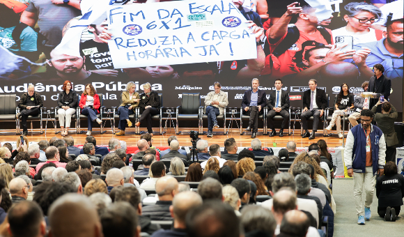 Deputados defendem fim da escala 6x1 em audiência que lotou Alesc para discutir jornada de trabalho