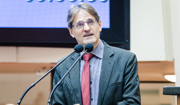 Saretta rebate críticas e afirma que governo Federal não quer acabar com a pesca da tainha em SC