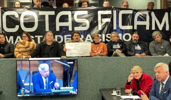 Deputados do PT se opõem a novo projeto sobre cotas apresentado na Alesc