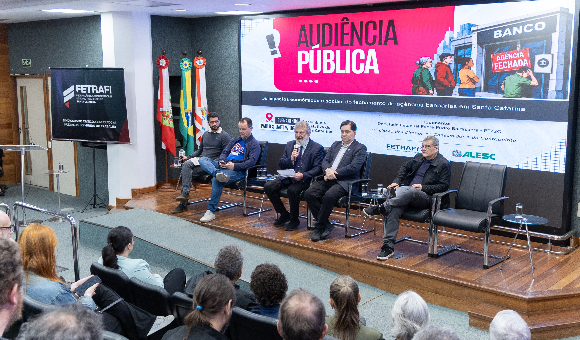 Padre Pedro coordena audiência pública sobre fechamento de agências bancárias em SC