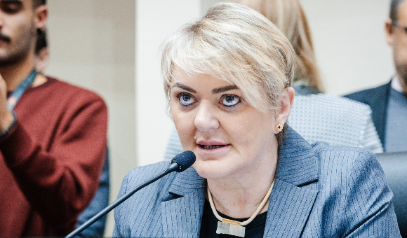 Luciane aciona Udesc e Ministério Público após denúncia sobre "lista de estupráveis" em Balneário Camboriú